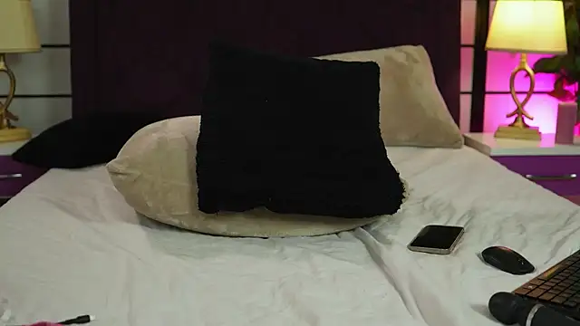 LollyLips_ webcam