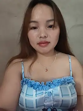 Mina_xYx webcam