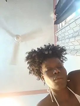 pretty_bitch01 webcam