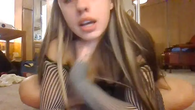 1800LuckieGirl webcam