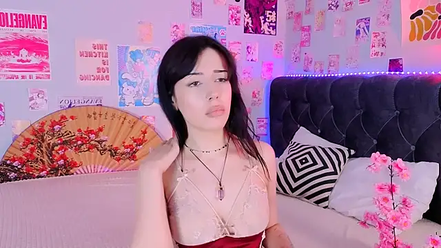 CrystalL0vee webcam