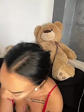 MaiaGold69 webcam