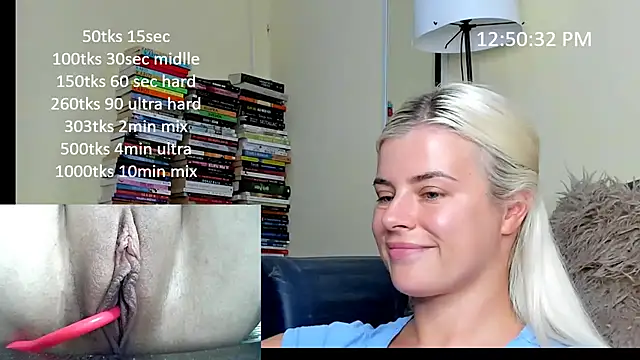 queenofthenighttt webcam