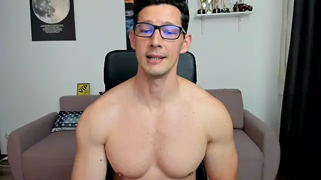BrutusK08 webcam