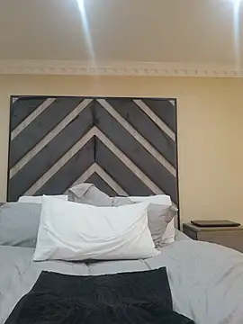 NikkiDickSavage webcam