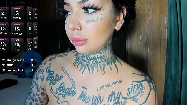 CreamyInkky_ webcam