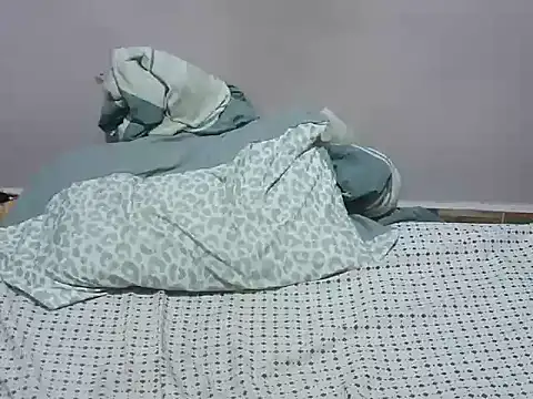 Squirty_pussie webcam