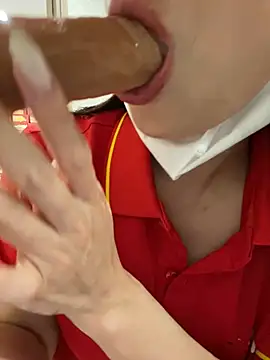 Sneaky_Cumshoot webcam