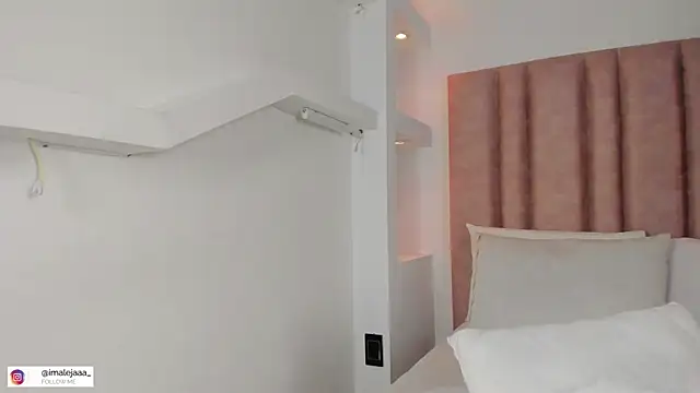 im_alejandra_ webcam