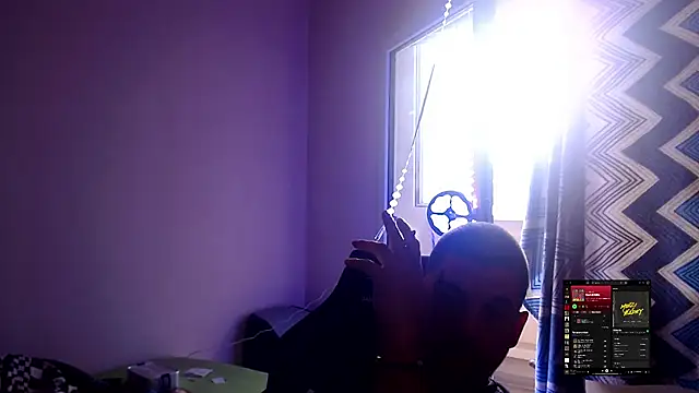 Sully_Kane webcam