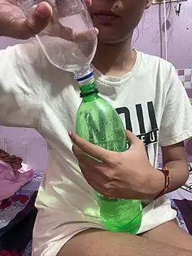 Sandhya_77 webcam
