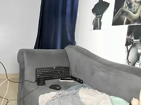 tinydolll webcam