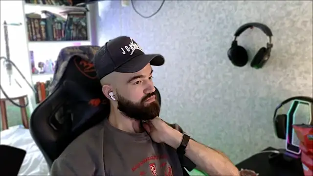 _Serious_Man webcam