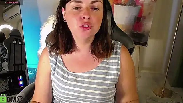 MartaEdams webcam