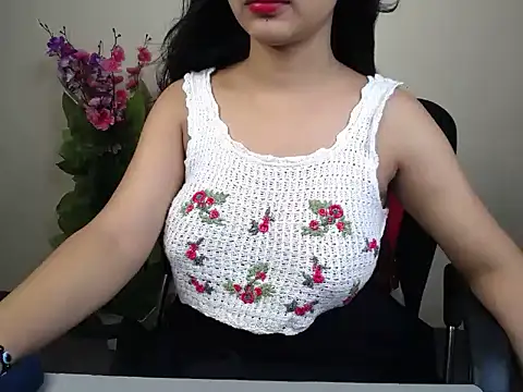 HimalyanDoll webcam