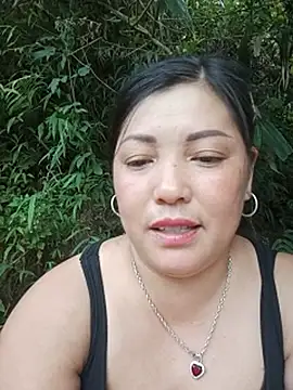 sary-hot2x webcam