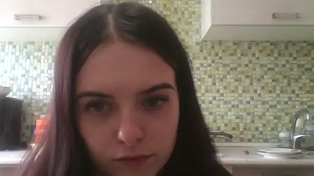 KikiAmino webcam