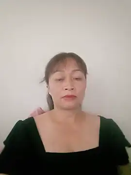 Baby-ladyboobs2026 webcam