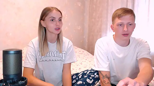juliaanddima webcam