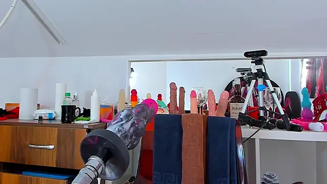 KarlaHartley live