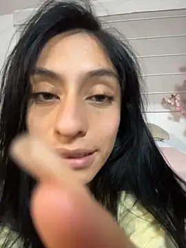 Lucyjoi webcam