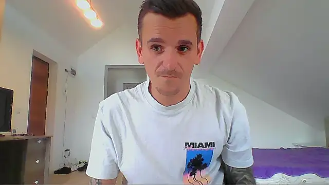 Huge_cock22cm webcam