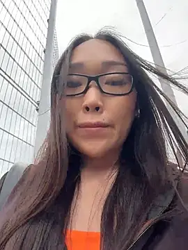 trytomakememoam webcam
