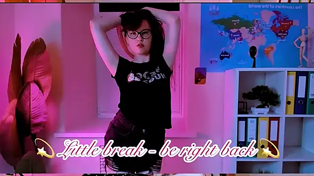 CarolGiggly webcam