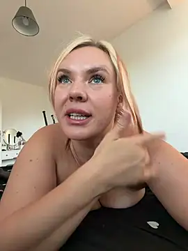 AnjaAmelia webcam
