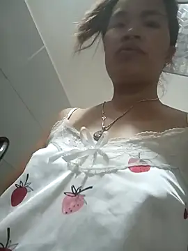 nangmo live cam on StripChat