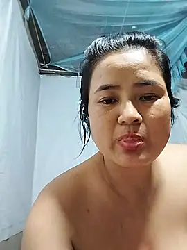 BigAss-69 webcam