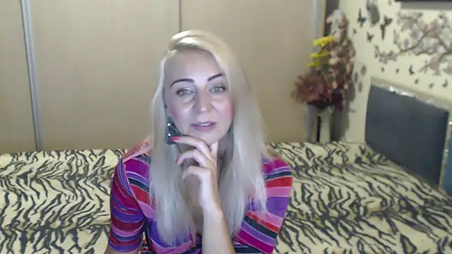 MirabelaSweet webcam