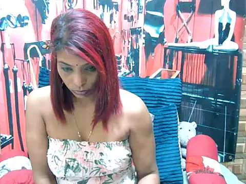 IndianSexyAss live cam on StripChat
