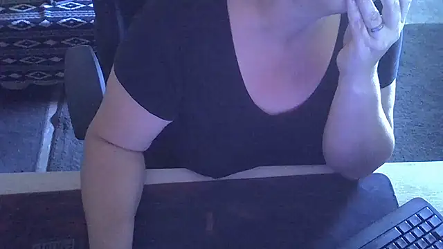 Silvia2277 webcam