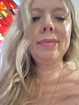 Irina3718 webcam
