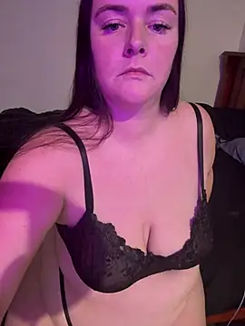carinabro10 webcam