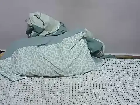 Squirty_pussie webcam