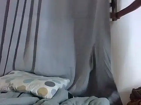 prettyshontel webcam