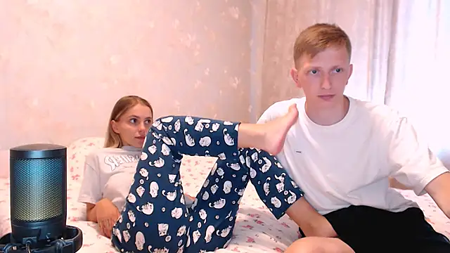 juliaanddima webcam