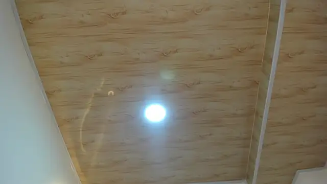 BustyGlow live cam on StripChat