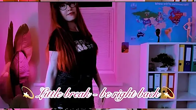 CarolGiggly webcam