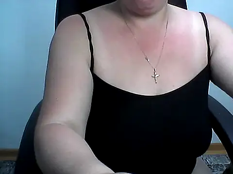 EllaLove2277 webcam