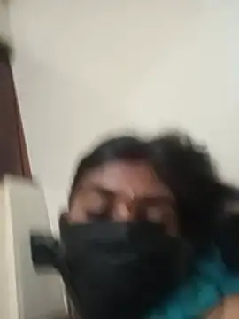 Keerthi_143 webcam