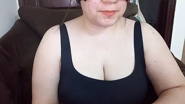 Lisa_White_Desi webcam