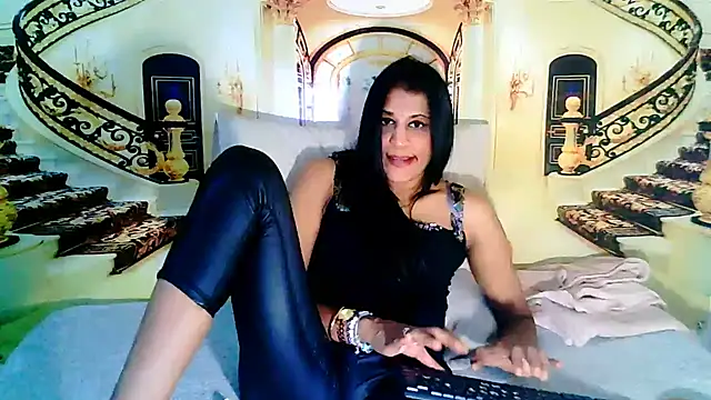 IndianSexcSmyle webcam