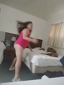 THEBEDroomdoOR webcam