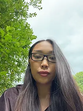 trytomakememoam webcam