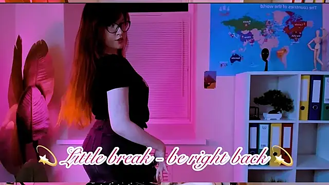 CarolGiggly webcam
