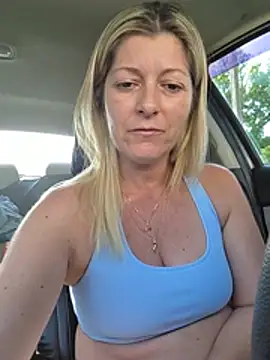 NikkiBlisss webcam