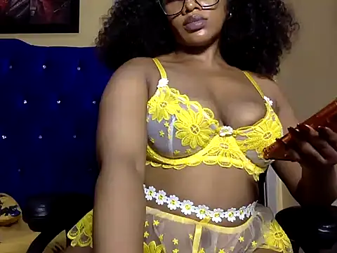 BOOTY_BANGERxxx live cam on StripChat
